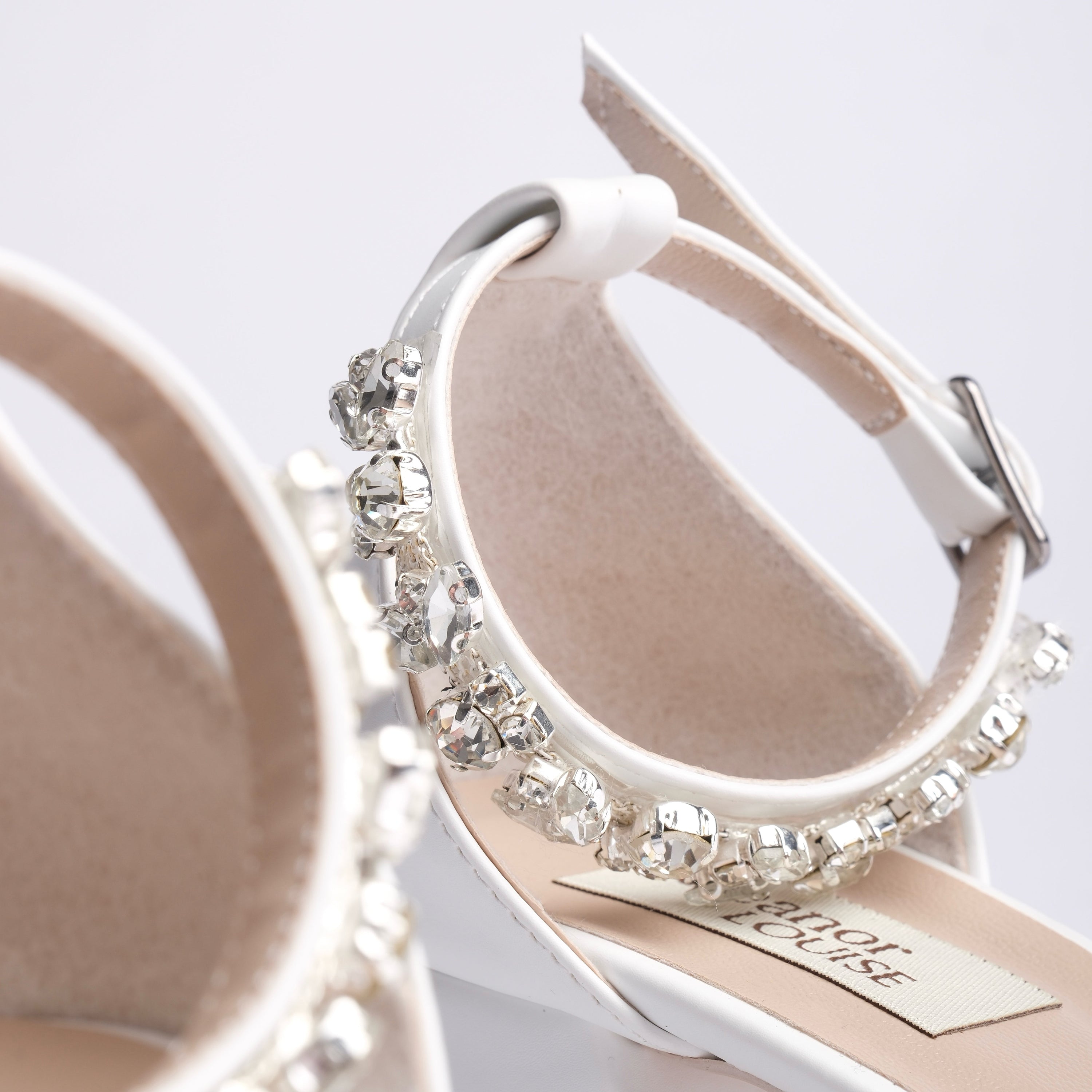 The Ultimate Bridal Shoe Guide of 2025
