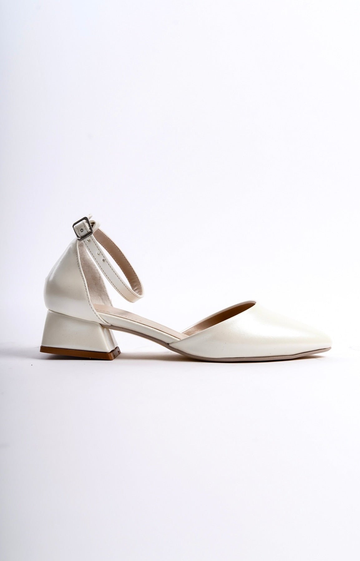 Shira | Ivory Low Heels