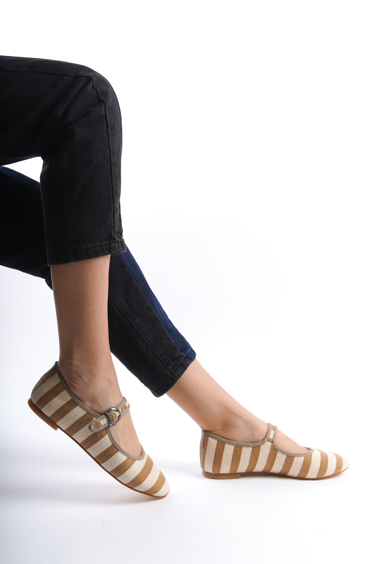 Nao | Beige Mary Janes