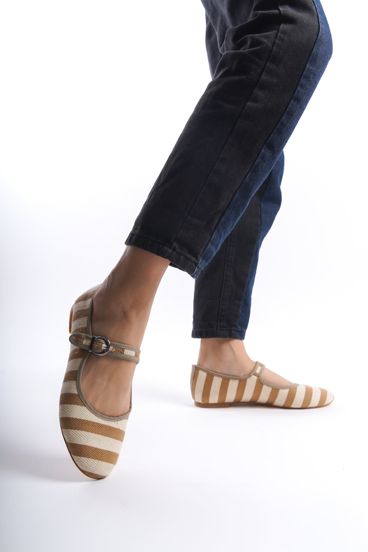 Nao | Beige Mary Janes