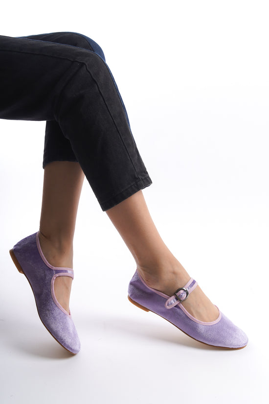 Lieu | Wisteria Velvet Mary Janes