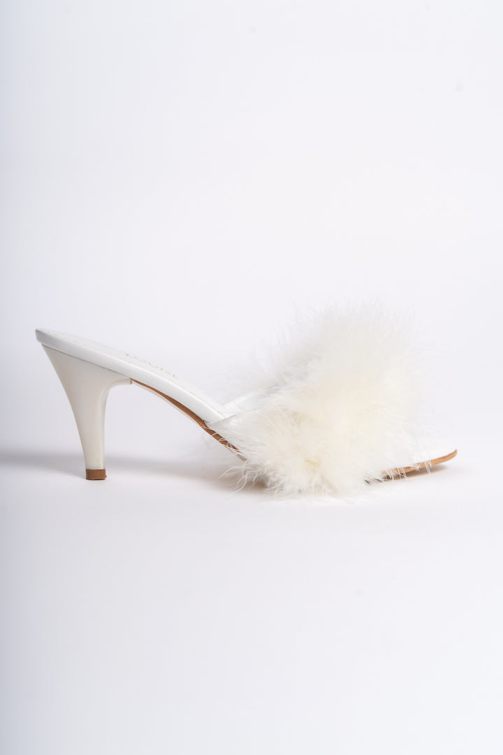 Giselle | White Feathers Mule