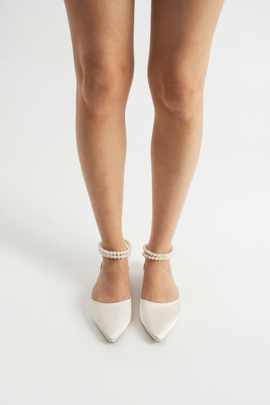 Sybille | Ivory Satin Flats with Pearls