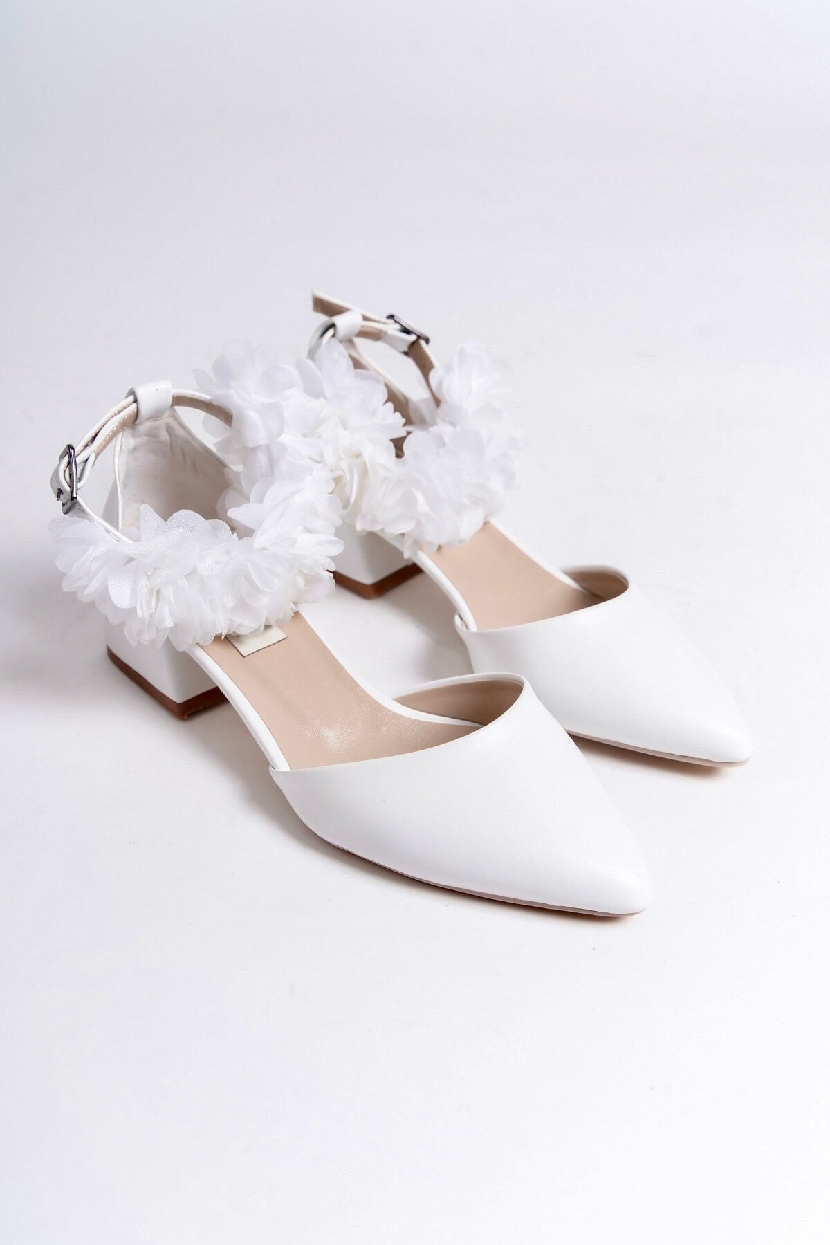 Gwendolyn | White Low Heels with Flowers