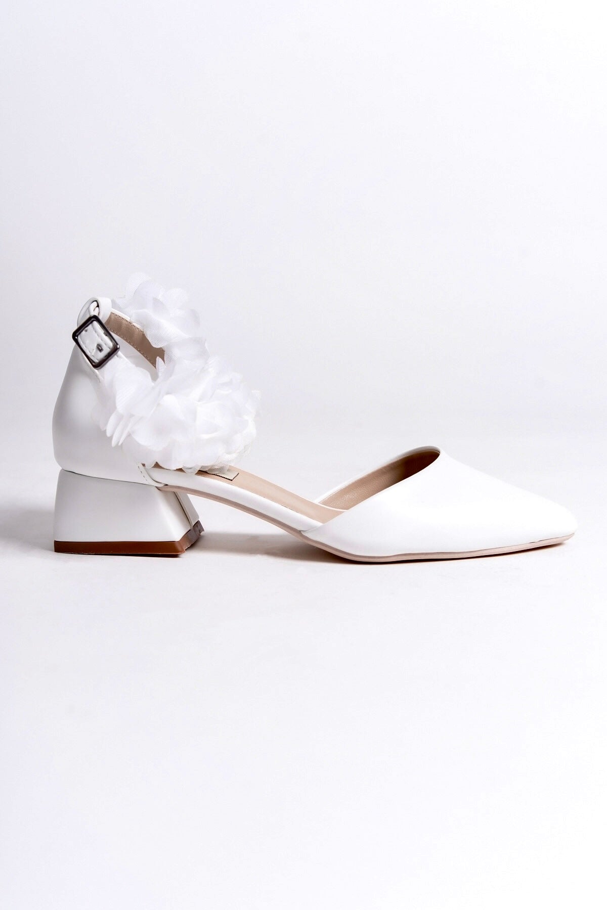 Gwendolyn | White Low Heels with Flowers