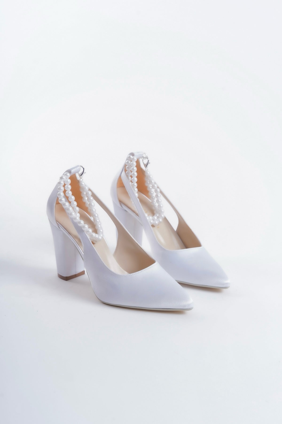 Holly | White Satin High Heels with Pearls