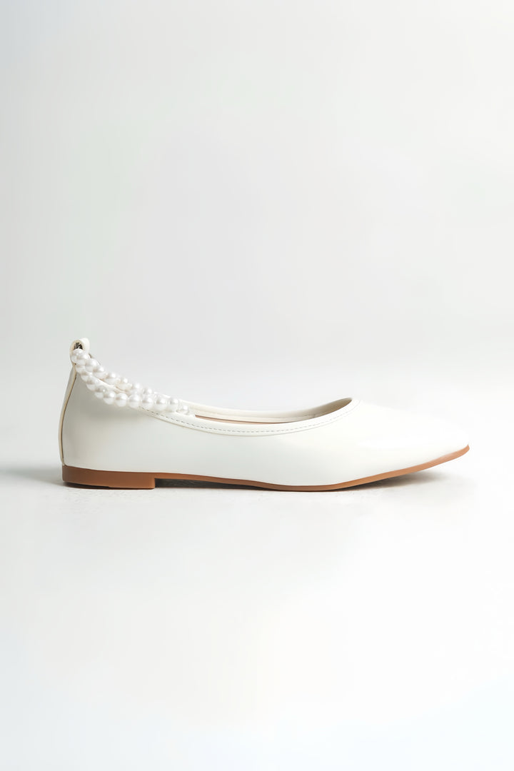 Tessa | White Flats with Pearls