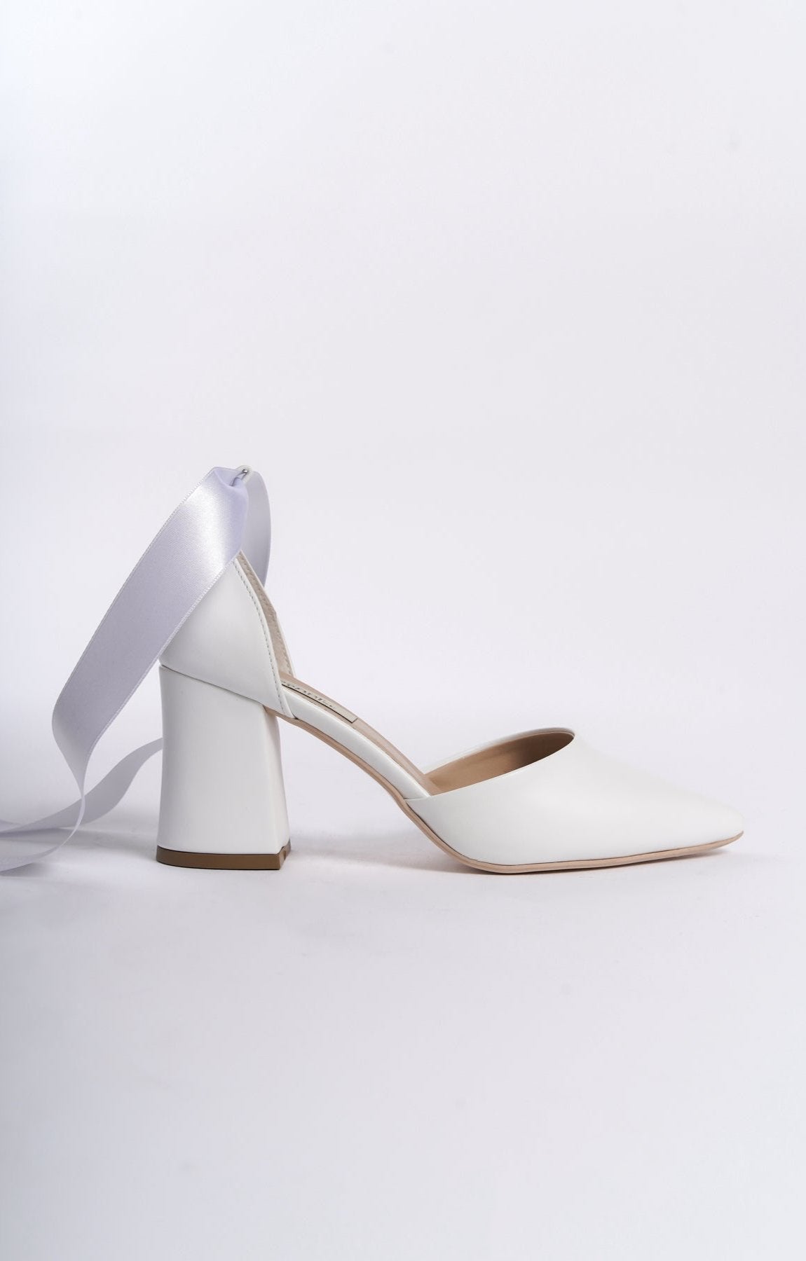 Zoya | White High Heels with Ribbon