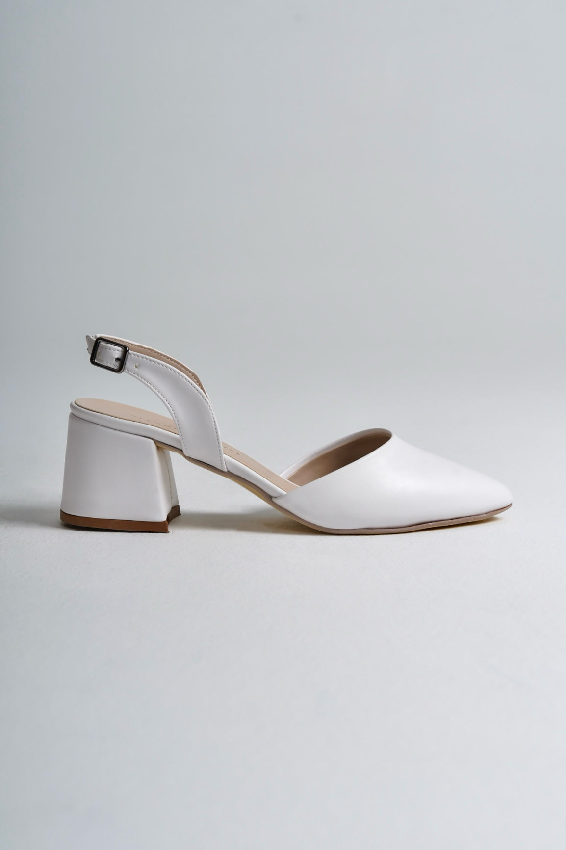 Minerva | White Slingback Mid Heels