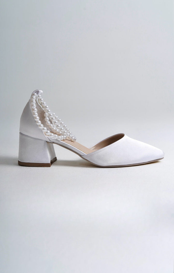 Eowyn | White Satin Low Heels with Pearls