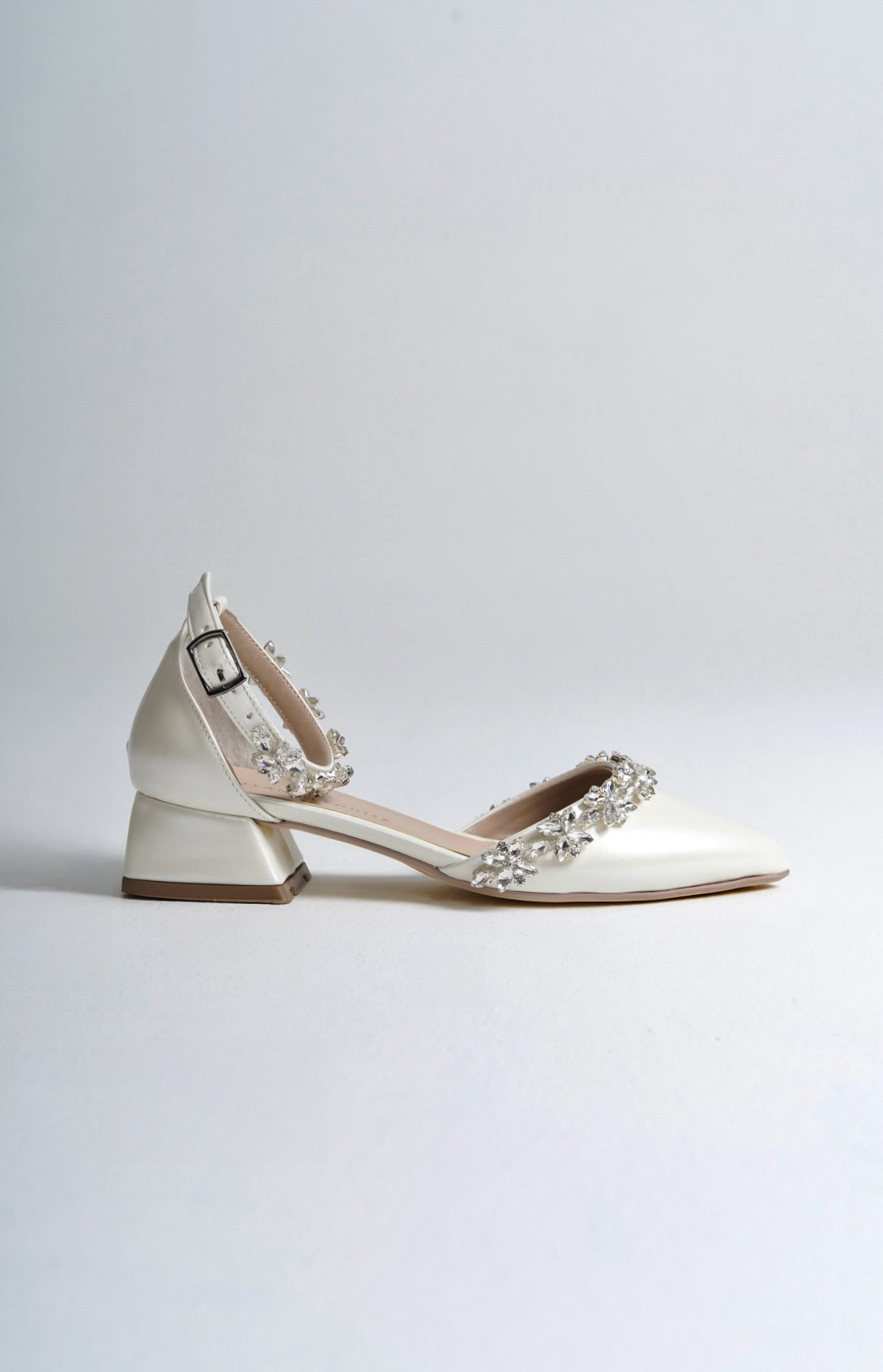 Arwen | Ivory Crystal Rhinestone Low Heels