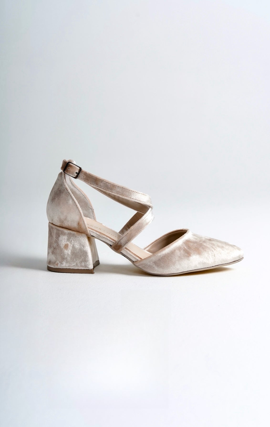 Nils | Beige Velvet Criss Cross Mid Heels