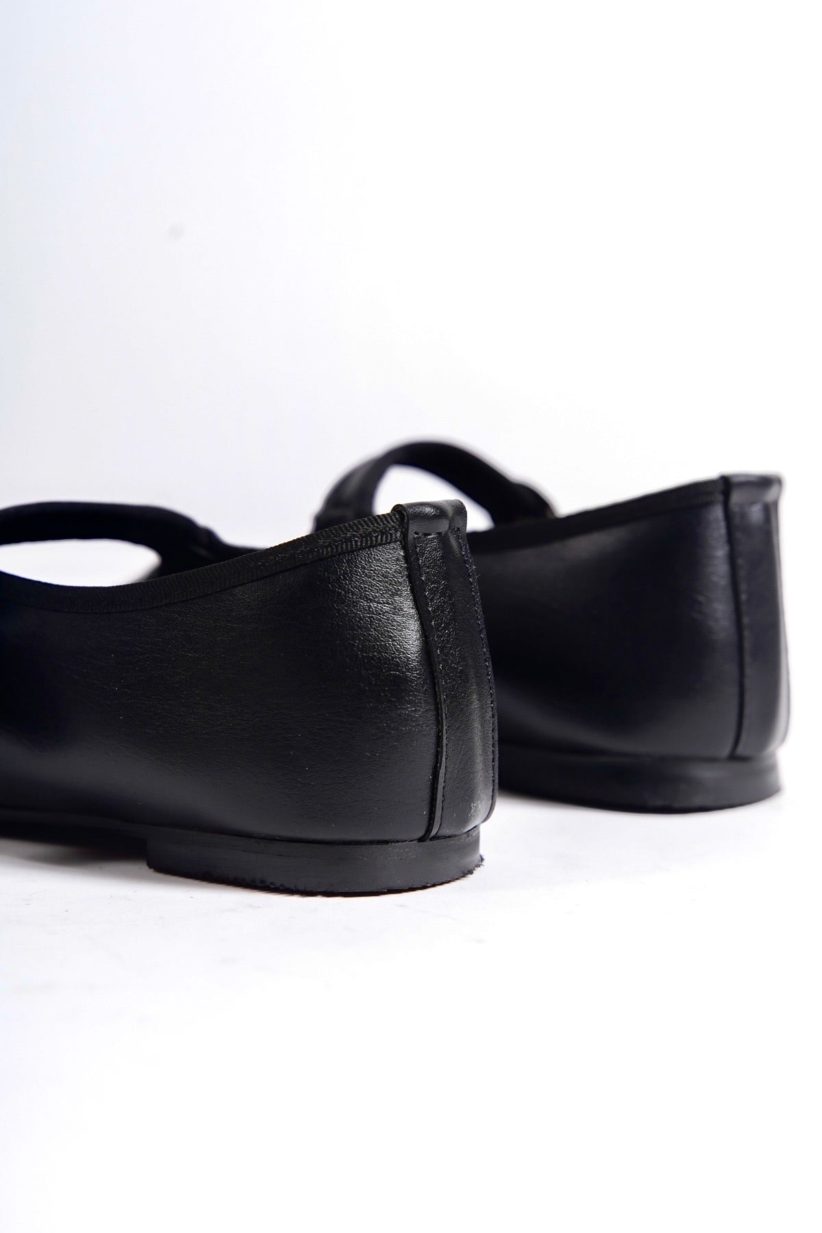 Yolande | Black Mary Janes